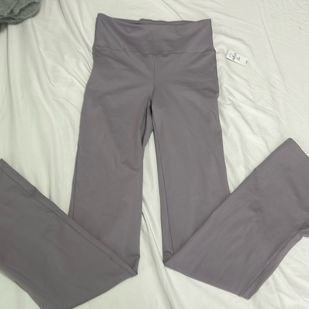 3/$100 NWT Gap small tall smoky lilac yoga pants